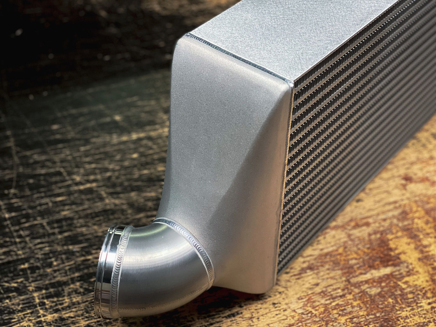 GTR 660 x 320 x 135 Intercooler - Cast Tanks