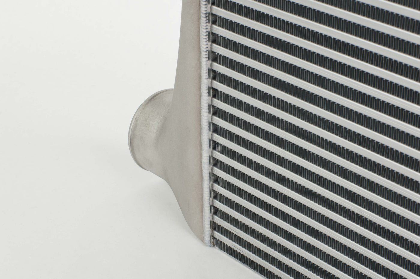 660 x 320 x 100 Intercooler - Cast Tanks