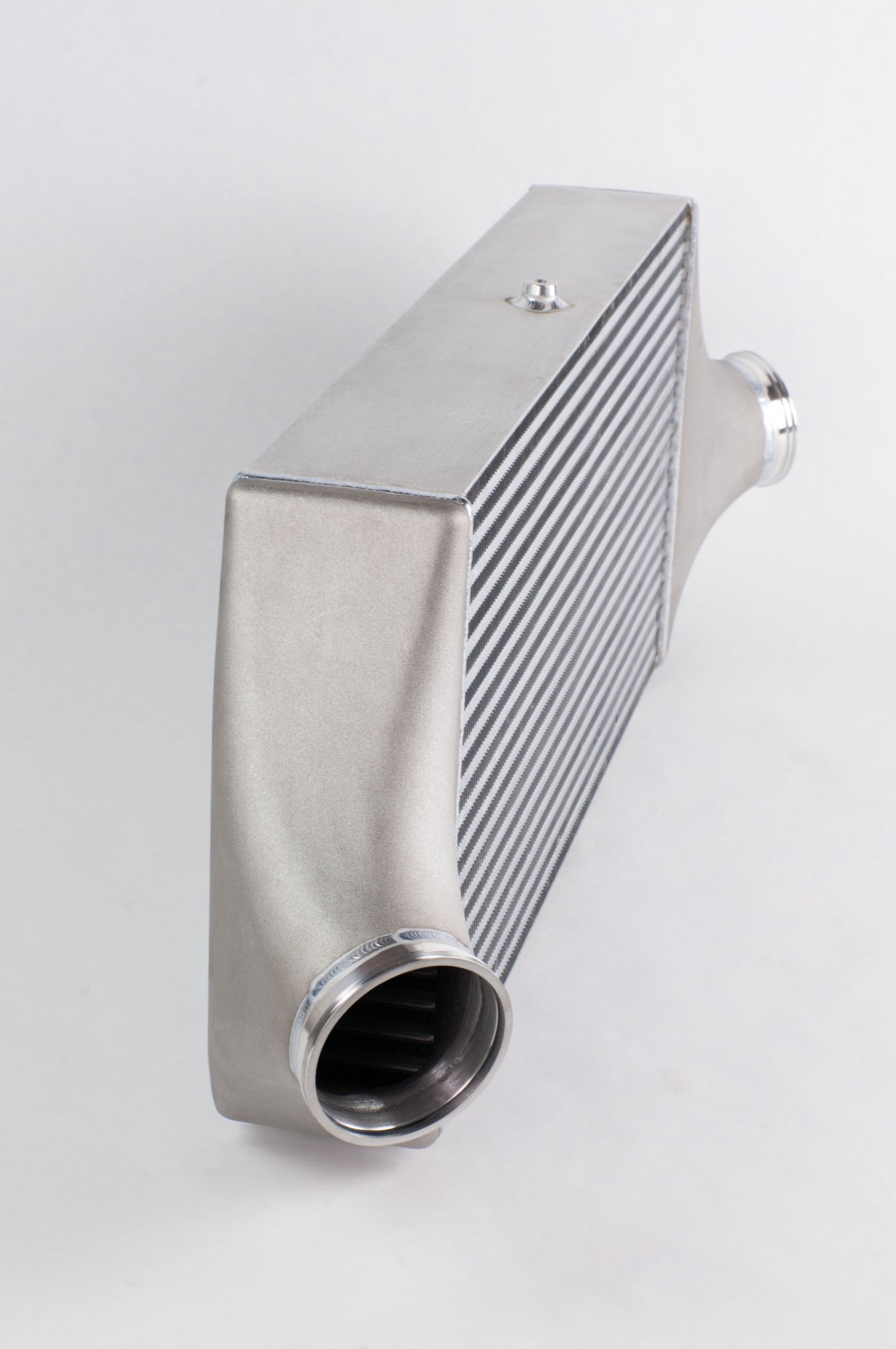 GTR 660 x 320 x 100 Intercooler - Cast Tanks