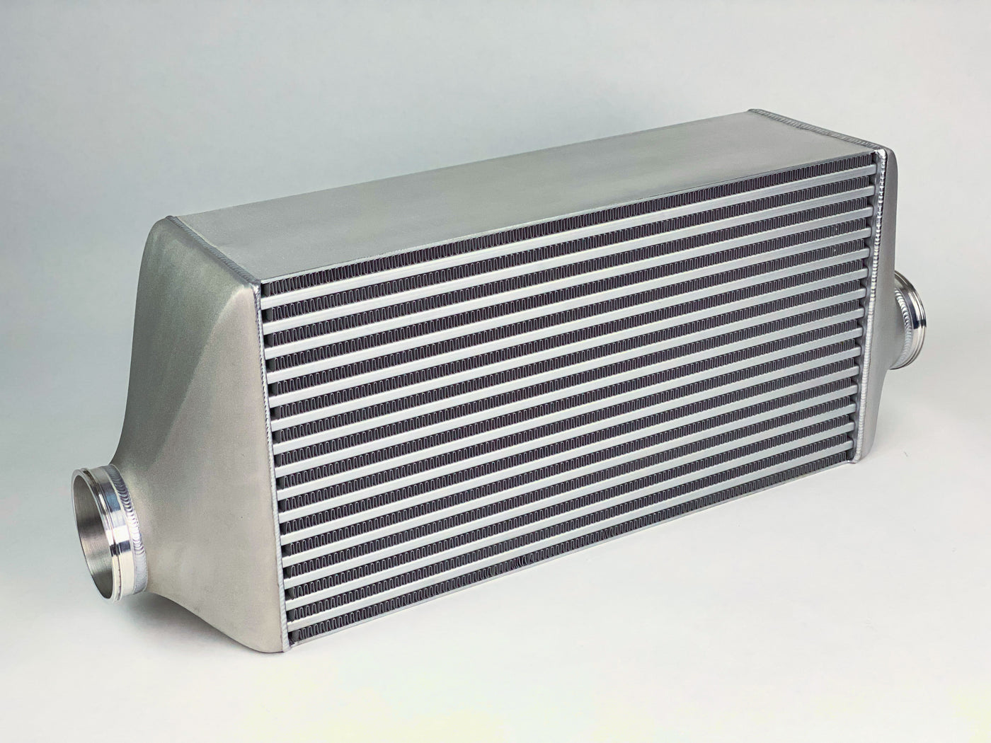 660 x 320 x 180 Intercooler - Cast Tanks